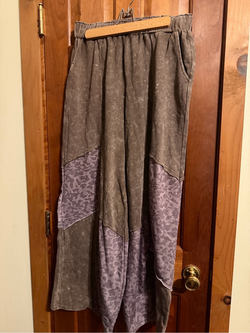 Women’s Boho Style Relaxed Panel Jogger Pants in Brown